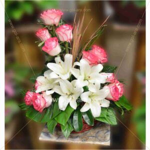 سبد گل رز لب ماتیکی